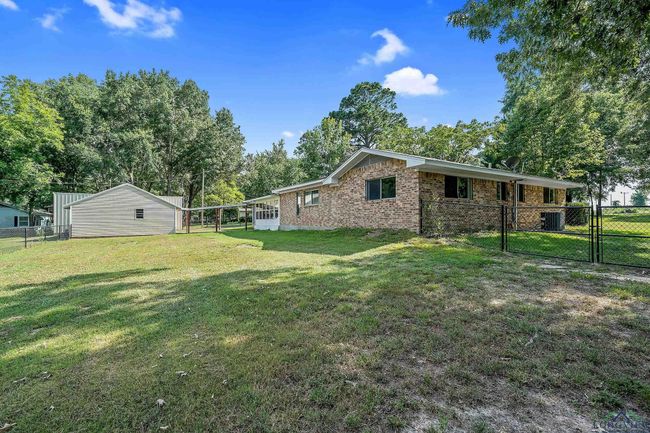 1621 &amp; 1627 Baseball Loop, House other with 5 bedrooms, 3 bathrooms and null parking in Diana TX | Image 23