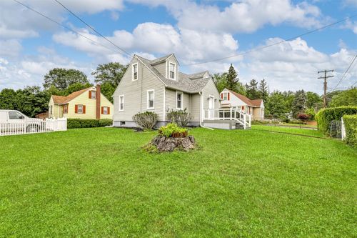 3 Fiske Ave, Monticello, NY, 12701-1503 | Card Image