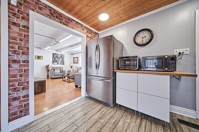 4384 Boundary Rd, Home with 3 bedrooms, 2 bathrooms and 20 parking in Pontypool ON | Image 8