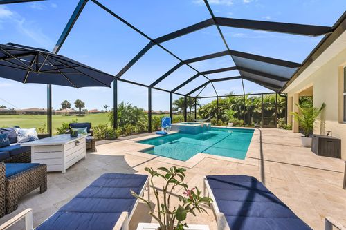 18718 Lake Hammock Dr, NAPLES, FL, 34114-9022 | Card Image