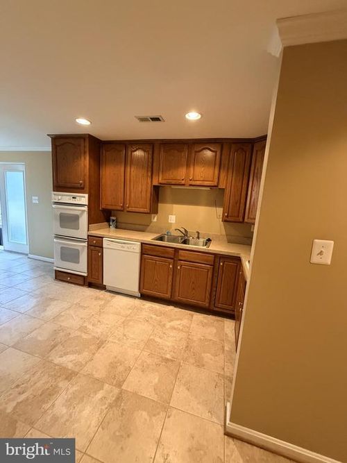 b-8050 Settle Ct, WALDORF, MD, 20603-4019 | Card Image