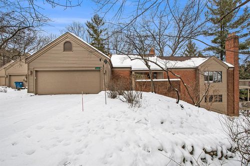 6631 Waybridge Drive Se, Cascade Twp, MI, 49546 | Card Image