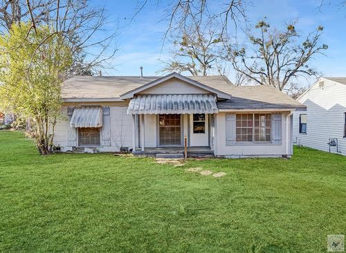 733 Arizona Ave, Wake Village, TX, 75501-6111 | Card Image