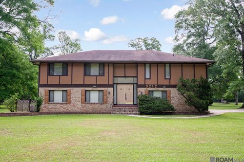 9242 Willow Creek Dr, Greenwell Springs, LA, 70739-4638 | Card Image