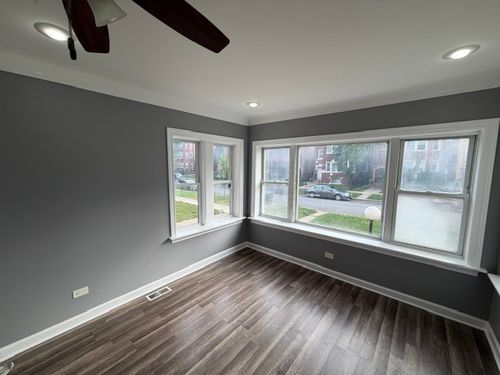 8048 S Vernon Ave, Chicago, IL, 60619-3710 | Card Image