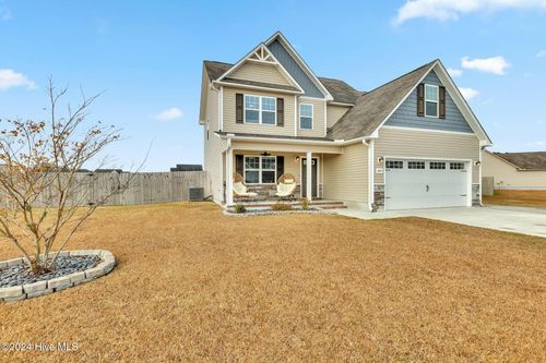 204 Trophy Ridge Drive, Richlands, NC, 28574 | Card Image