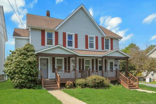 24-24 Firth St, Cornwall, NY, 12518-1222 | Card Image