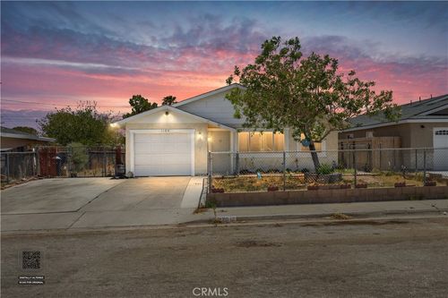 1120 S Yorktown St, Ridgecrest, CA, 93555-5148 | Card Image