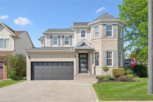 4 Brayshaw Drive, Cambridge, ON, N1T2G3 | Card Image