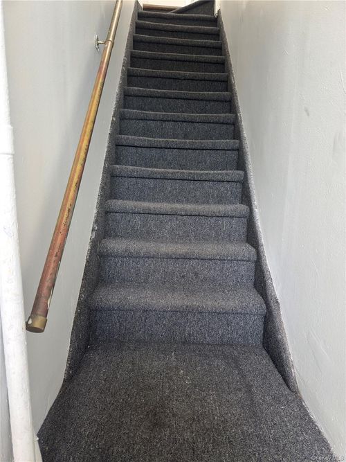 219 Jamaica Ave, Queens Village, NY, 11428 | Card Image