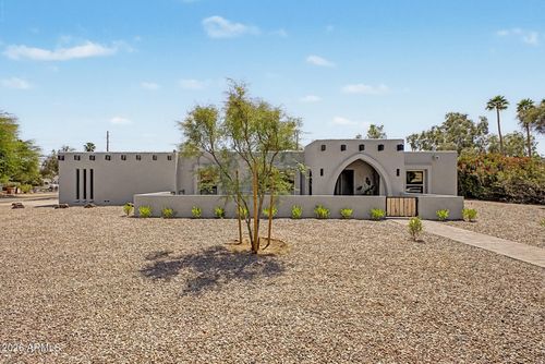 5633 E Wethersfield Rd, Scottsdale, AZ, 85254-4317 | Card Image