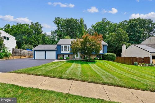 24713 Cutsail Dr, DAMASCUS, MD, 20872-2107 | Card Image