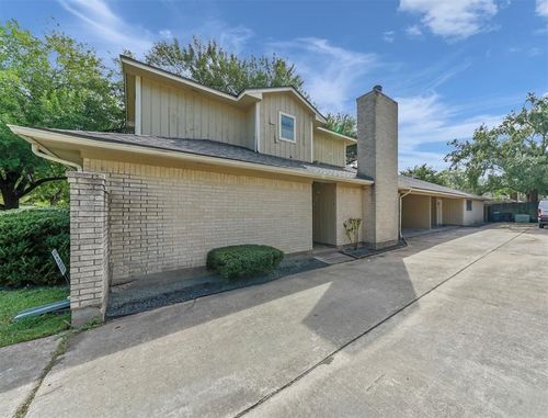a-10827 Sugar Hill Dr, Houston, TX, 77042-1654 | Card Image