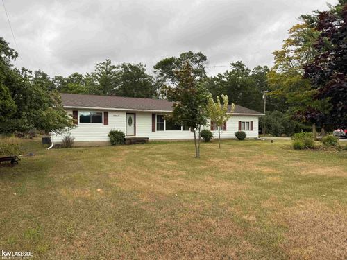 4864 N Caseville Rd, Caseville, MI, 48725-9580 | Card Image