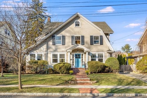 17 Mendl Ter, Montclair, NJ, 07042-4107 | Card Image