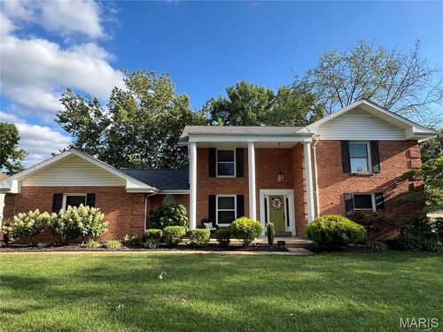 538 Kenilworth Ln, Ballwin, MO, 63011-2458 | Card Image