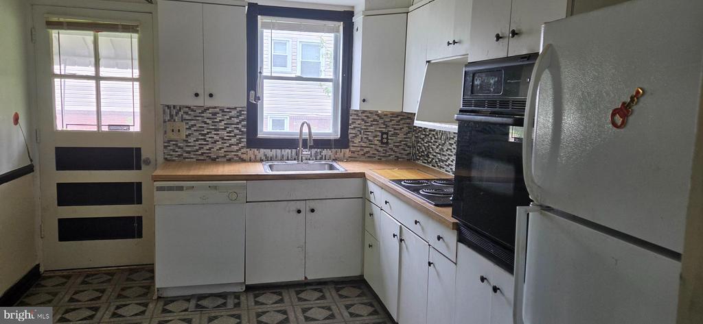 Residential Lease in PIKESVILLE 4