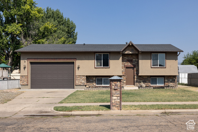 2950 , Roy, UT 84067