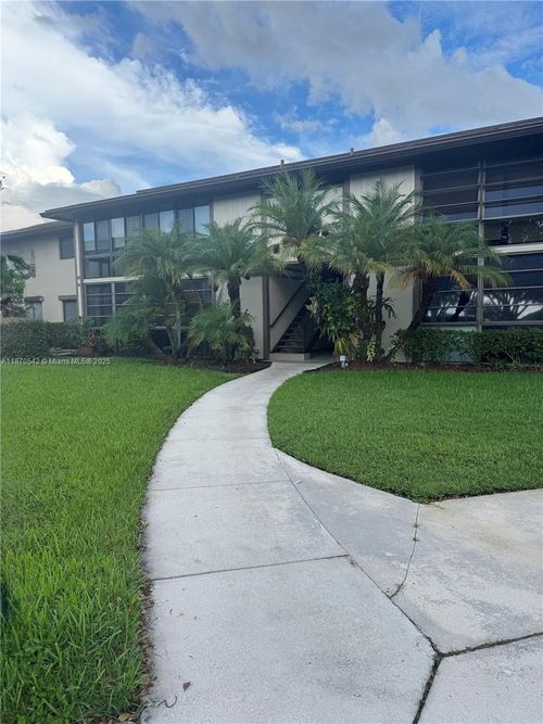 105-9620 W Mcnab Rd, Tamarac, FL, 33321-3330 | Card Image