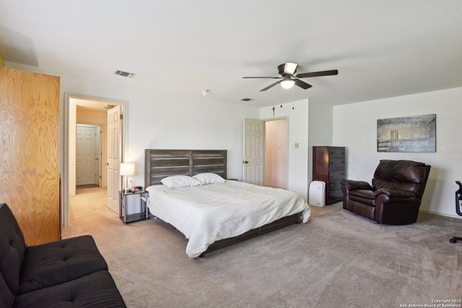 19229 Blume Dr, House other with 3 bedrooms, 2 bathrooms and null parking in Lytle TX | Image 9