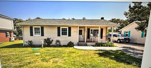 451 Cape Lookout Dr, Harkers Island, NC, 28531-9643 | Card Image