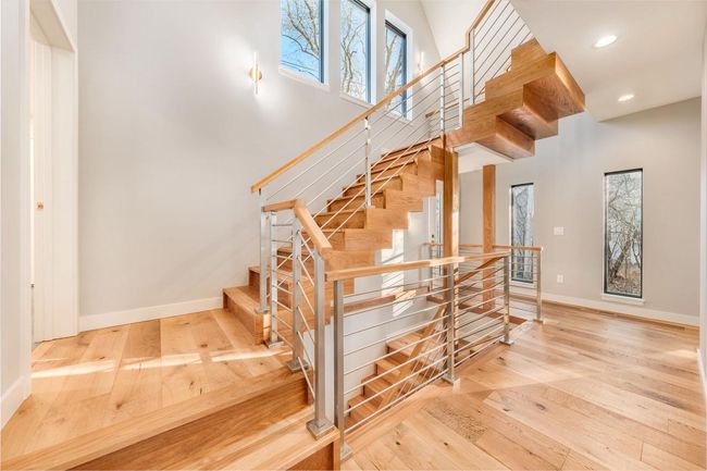 N53W34235 Road Q, House other with 4 bedrooms, 3 bathrooms and null parking in Okauchee WI | Image 12
