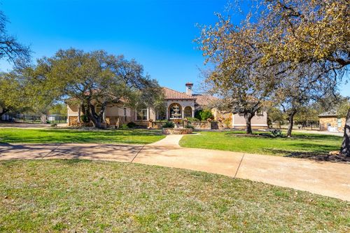 220 Gabriel Woods Dr, Georgetown, TX, 78633-1862 | Card Image