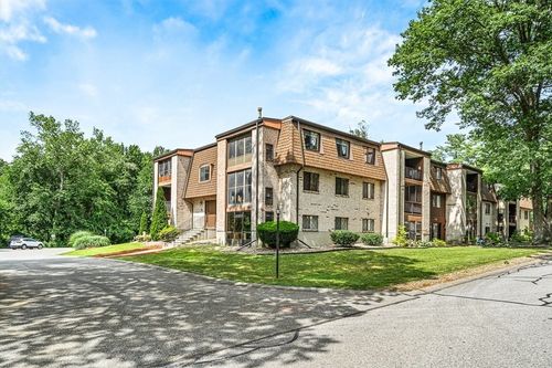 apt-110-6 Greenbriar Dr, North Reading, MA, 01864-3140 | Card Image