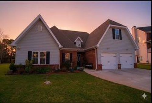 207 Meadow Lake Dr, Carrollton, GA, 30116-8826 | Card Image