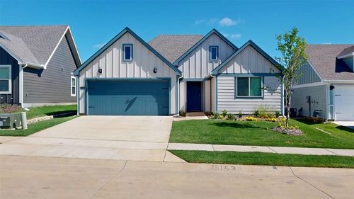 13153 Enclave Pkwy, Providence Village, TX, 76227-5388 | Card Image