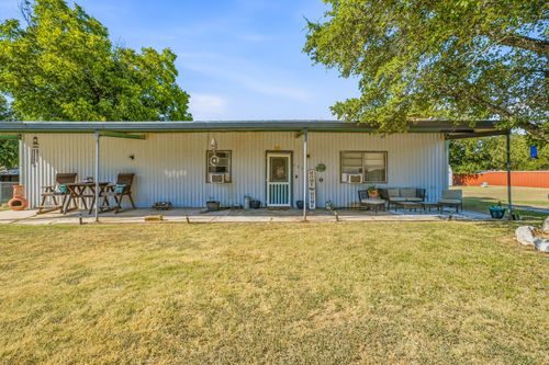 609 E Labadie Ave, De Leon, TX, 76444-2011 | Card Image