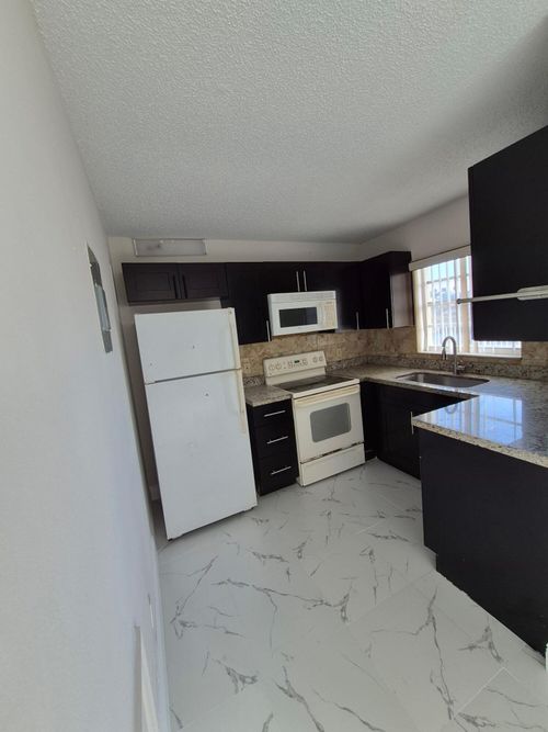 3198 49th Ln S, Lake Worth, FL, 33461-5516 | Card Image