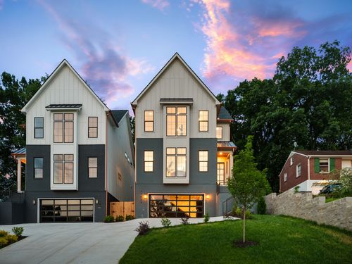 5705B Vine Ridge Dr, Nashville, TN, 37205-1300 | Card Image