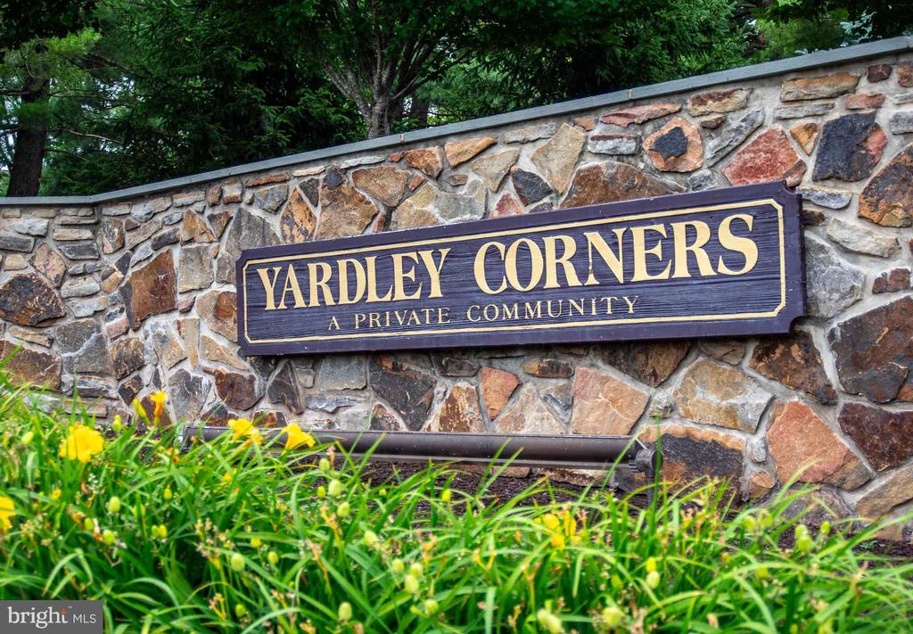 Residential in YARDLEY 3