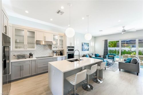 596 111th Ave N, Naples, FL, 34108-1824 | Card Image