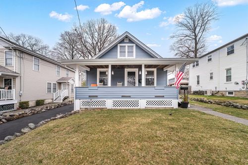 86 Lincoln Ave, Pearl River, NY, 10965-1707 | Card Image