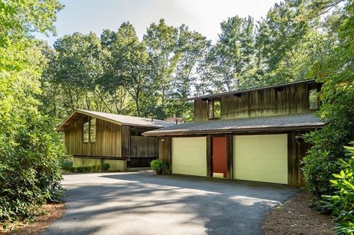 317 Springs Rd, Bedford, MA, 01730-1117 | Card Image