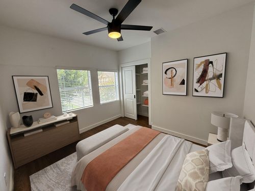 8-415 Fairview Ave, Houston, TX, 77006-3071 | Card Image