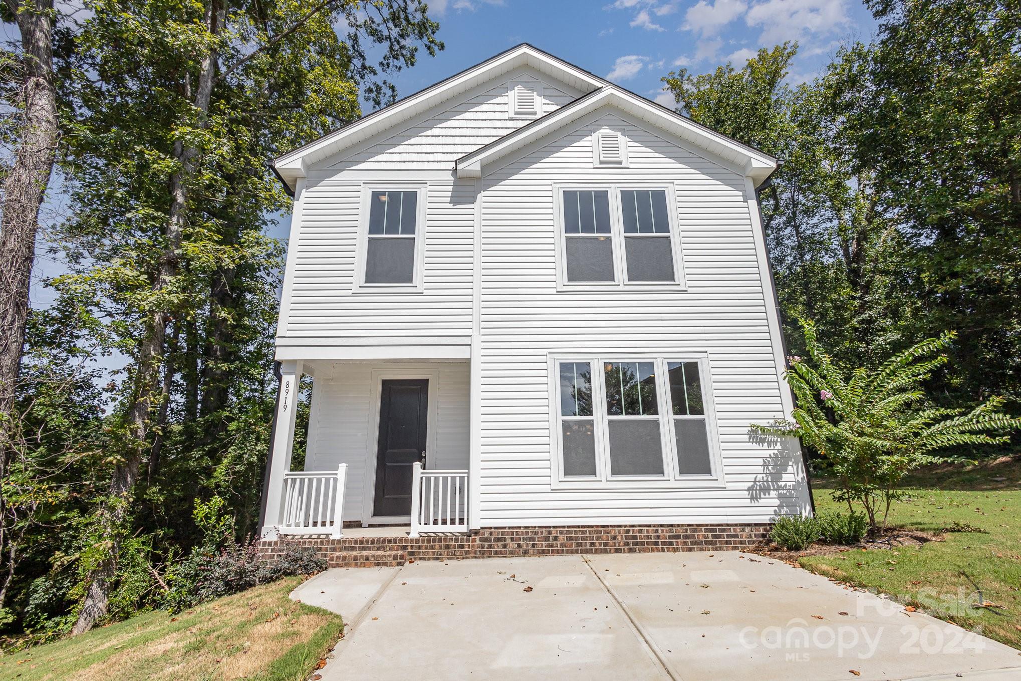 Sharpes Cir, Charlotte, NC 28214