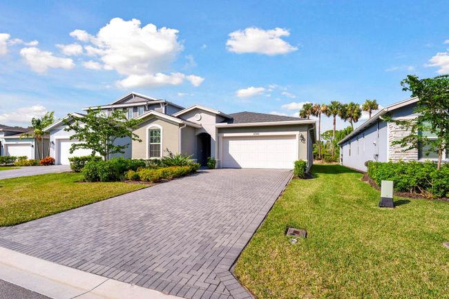 6746 Pointe Of Woods Drive, House other with 3 bedrooms, 2 bathrooms and null parking in West Palm Beach FL | Image 3