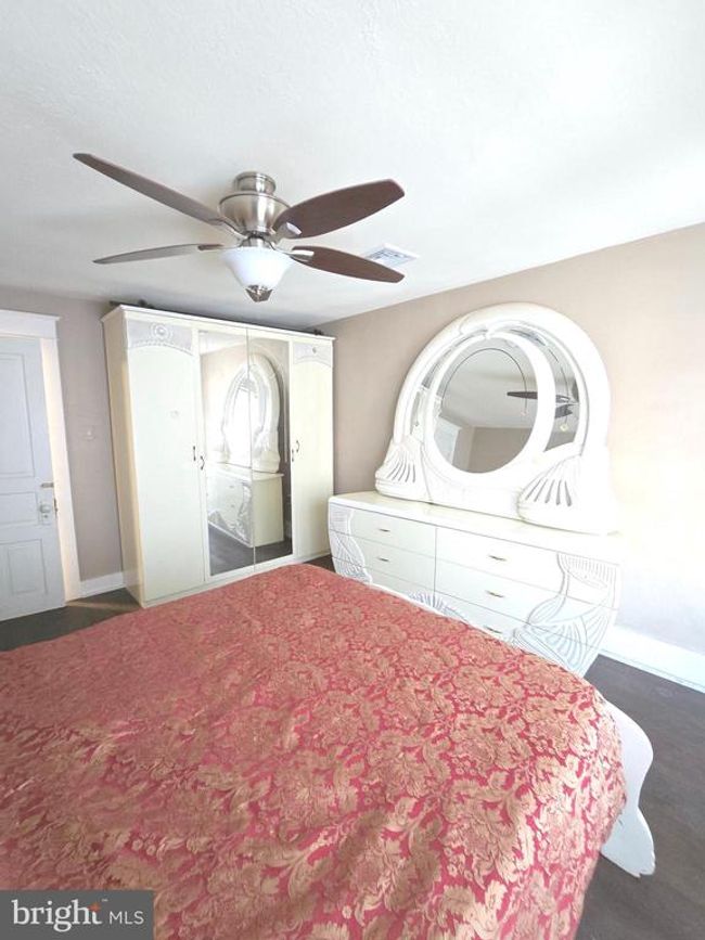 338 East Ave, House other with 4 bedrooms, 2 bathrooms and null parking in MOUNT CARMEL PA | Image 18