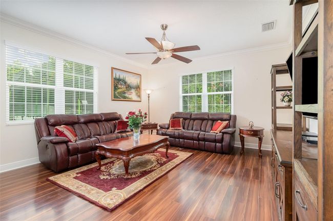 2588 Gabrielle Woods Pl, House other with 4 bedrooms, 3 bathrooms and null parking in OVIEDO FL | Image 14