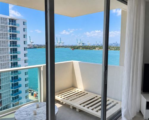 1028-1000 West Ave, Miami Beach, FL, 33139-4725 | Card Image
