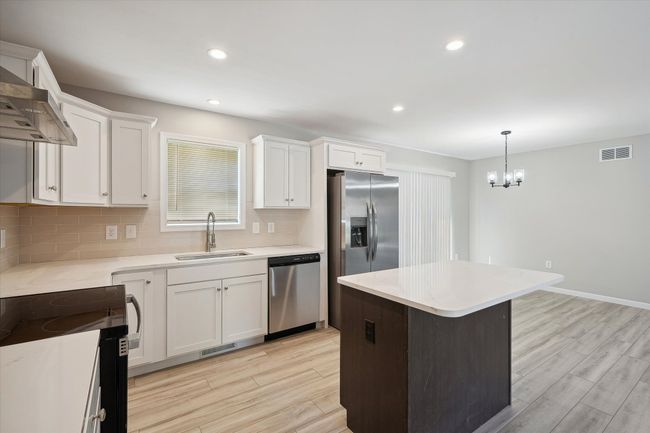 Kitchen View | Image 7