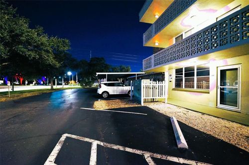 132-4705 1st St Ne, ST PETERSBURG, FL, 33703-3036 | Card Image