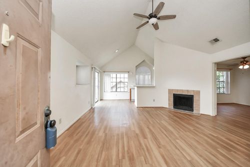 apt-2116-2300 Old Spanish Trl, Houston, TX, 77054-2144 | Card Image