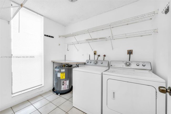 APT-808 - 2821 Sw 87 Th Ave, Condo with 3 bedrooms, 3 bathrooms and null parking in Davie FL | Image 12