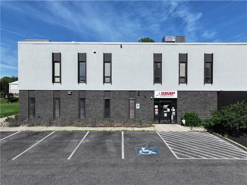 2710 Rochester Rd, Cranberry Twp, PA, 16066-6546 | Card Image