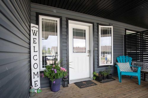 5529 52 Avenue Close, Innisfail, AB, T4G0A1 | Card Image