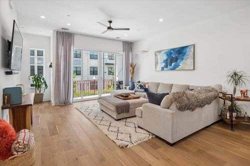 103-236 Melba St, Dallas, TX, 75208-4434 | Card Image